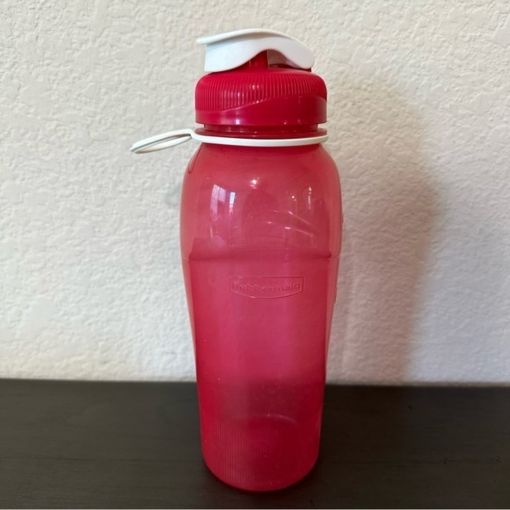 Rubbermaid Water Bottle 32 oz Pink White Flip Top Reusable BPA Free Handle